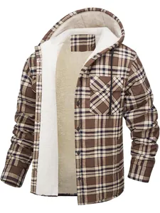 Herren Kapuzenjacke mit Karomuster und warmem Sherpa-Futter in Braun für den Winter