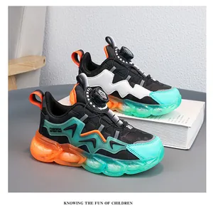 Scarpe sportive per bambini con fibbia rotante e suola spessa colorata trasparente