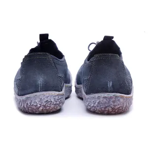 Vista trasera de zapatos casuales de cuero azul oscuro vintage transpirables para mujer