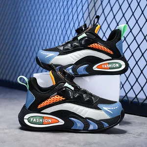 Boys' breathable mesh sports shoes for ages 6-12 years with a quick-lace dial system