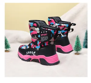 Botas de nieve de invierno para niños camuflaje con forro polar y borde rosa