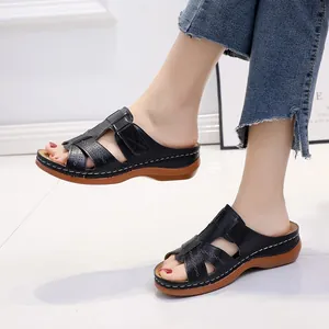 Women Casual Wedge Sandals Patent Leather Open Toe Thick Bottom Summer Fashion Slippers Height Increasing Outdoor Beach Walking Shoes