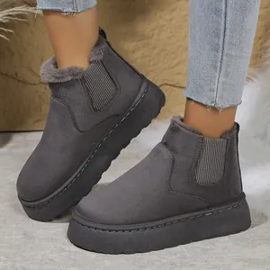 Graue Winter-Stiefeletten aus Wildlederimitat mit Plateausohle und warmem Futter