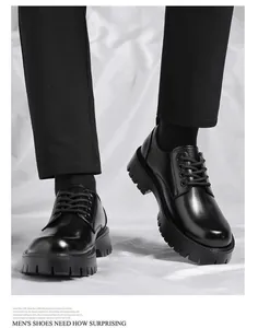 Chaussures Derby homme noires à semelle épaisse sur modèle