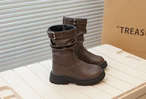 Bottes mi-mollet marron rétro pour filles avec design plissé et semelle plateforme noire
