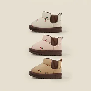 Warme Winter Schneestiefel für Kleinkinder mit süßem Kirschmuster und rutschfester Sohle