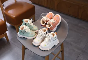 Kinder Winterstiefel mit Gänseblümchen-Stickerei und warmem Plüschfutter für Babys