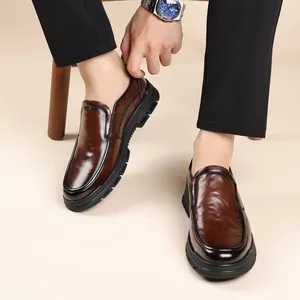 Heren bruine echt lederen loafers zakelijke vrijetijdsschoenen met anti-slip zachte zool