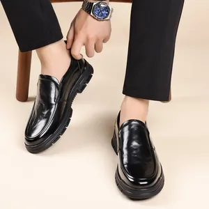 Klassieke zwarte heren loafers van rundleer met duurzame zachte dikke zolen voor heren