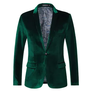 Vue détaillée de face d'un blazer cintré en velours vert foncé avec doublure cachemire.
