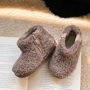 Bottines d'hiver confortables en fourrure marron pour fillettes avec doublure en peluche