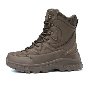 Seitenansicht robuster brauner taktischer Outdoor-Stiefel mit rutschfester Sohle