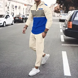 Herren Kapuzen-Trainingsanzug aus Waffelstrick mit gestreiftem Block-Design