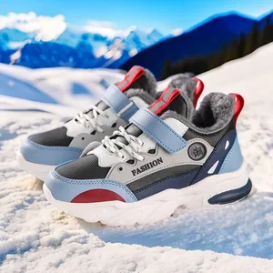 Baskets d'Hiver Chaudes en Peluche pour Enfants Garçons Semelle Épaisse Antidérapante Chaussures en Coton Fermeture Velcro Chaussures de Sport Décontractées Extérieures