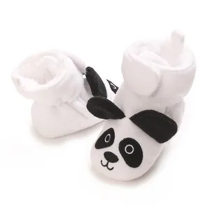 Adorables bottes d'hiver pour bébé motif panda avec doublure en peluche douce.