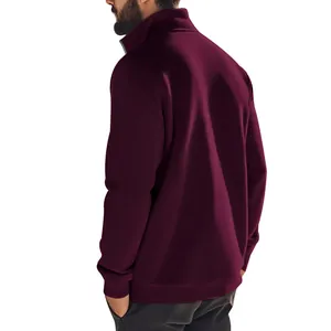 Sweat-shirt homme à col montant zippé bordeaux, vue latérale arrière montrant la coupe