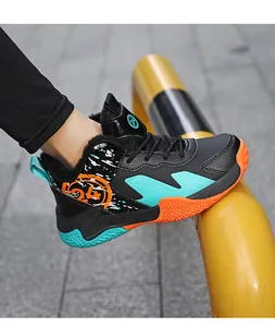 Detailed view of kids' winter basketball sneakers featuring a warm lining and non-slip sole