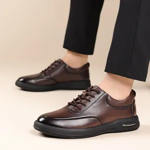 Comfortabele herenschoenen van donkerbruin echt leer, zakelijk en casual ademend model