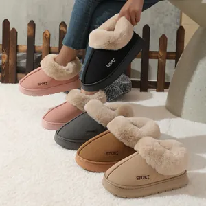 Chaussons compensés chauds avec doublure en fourrure pour femmes en plusieurs tons