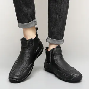 Bottines décontractées pour hommes en cuir noir avec détails cousus main