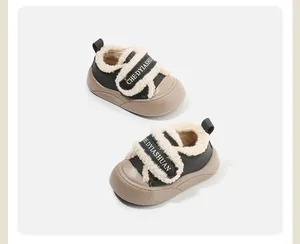 Detailed view of cozy toddler winter shoes featuring warm fleece lining and adjustable velcro straps