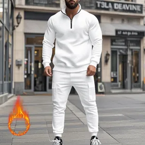Ανδρική λευκή φόρμα fleece με φούτερ με μισό φερμουάρ και ασορτί παντελόνι cargo