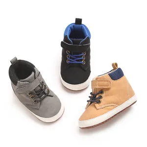 Zapatos de paseo altos para bebé en tres colores con suelas antideslizantes suaves