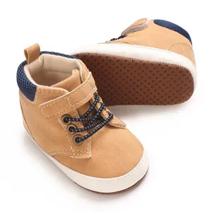 Zapatos altos clásicos para bebé con suelas suaves antideslizantes en color marrón