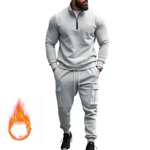 Chándal de forro polar gris claro para hombre con media cremallera y cargo, vista