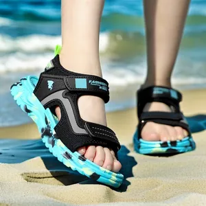 Kinder Sport Sandalen Jungen Mädchen Sommer Strandschuhe Leicht Weich Feste Sohle Camouflage Klettverschluss Atmungsaktive Mesh Sandalen