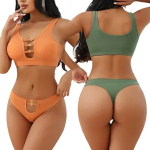 Sexy seamless lingerie set with heart buckle detail and ribbed push-up sports bra