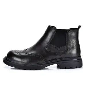 Klassische Herren Chelsea-Boots aus schwarzem Echtleder mit eleganter Budapester-Lochung
