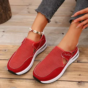 Mocassins décontractés en maille rouge respirante pour femmes avec velcro
