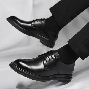 Scarpe Eleganti da Uomo Business Stile Britannico Stringate Formali a Punta in Pelle per Matrimonio Sposo Ufficio