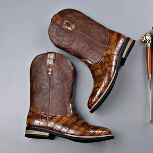 Eleganti stivali da cowboy western marroni da uomo con pelle a rilievo coccodrillo
