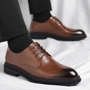 Professional brown men's business formal shoes with textured leather and gradient toe design