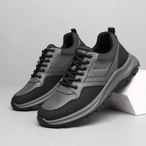 Zapatos de senderismo informales para hombre en cuero sintético gris y negro con suela