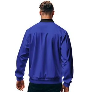 Vista posteriore della giacca blu reale da uomo con colletto alla coreana