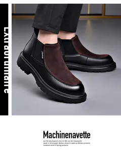 Seitenansicht schwarzer Chelsea-Boots aus Leder mit braunen Wildledereinsätzen