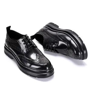 Schwarze Herren-Brogues aus echtem Leder mit Plateausohle und Flügelkappendesign