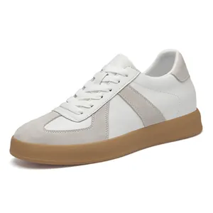 Baskets GAT rétro pour hommes avec rehaussement interne de 6 cm, cuir blanc et gomme.