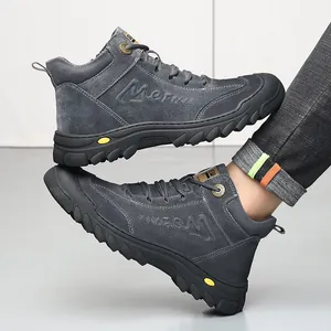 Botas de nieve de invierno para hombre en ante gris con forro de piel de oveja y suela antideslizante