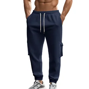 Navyblaue Herren-Cargo-Jogginghose mit Fleece-Futter und einem praktischen Kordelzug