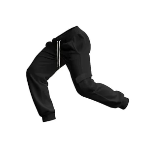 Nahaufnahme der Rippbündchen und der Seitentasche an schwarzen Herren-Fleece-Joggern