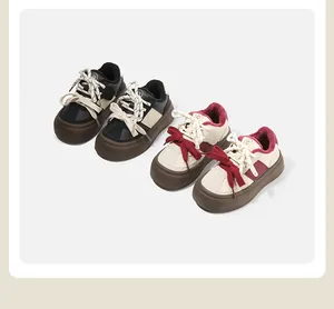Premium pluche gevoerde kindersneakers in rood en zwart voor winters draagcomfort