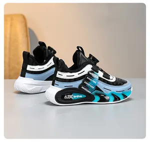 Warme Winter-Sneaker für Kinder mit weichem Fleecefutter und modernem Drehverschluss