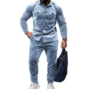 Ensemble deux pièces homme en daim épais avec veste et pantalon décontracté bleu poudré