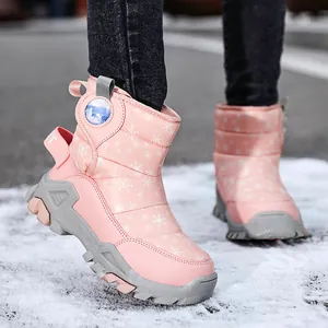 Stivali da neve rosa per bambini con fiocchi di neve per calore invernale e antiscivolo.
