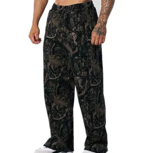 Detail der Herren Camouflage Sporthose mit elastischem Bund und atmungsaktivem Stoff