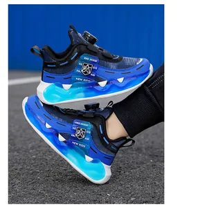 Blaue Kinder-Laufschuhe mit Drehverschluss und atmungsaktivem Mesh-Obermaterial